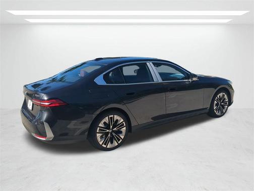 2026 BMW 530 i xDrive