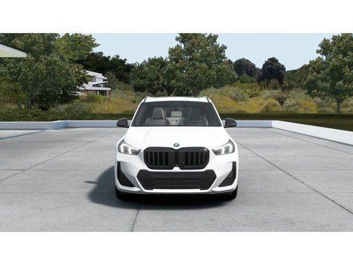 Alpine White 2027 BMW X1 xDrive28i