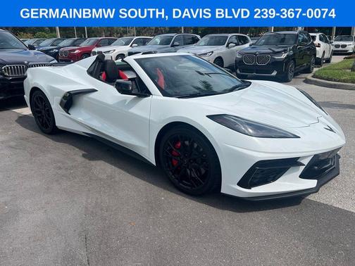 Arctic White 2024 Chevrolet Corvette Stingray w/2LT