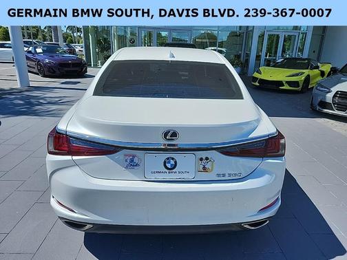2022 Lexus ES 350 Base