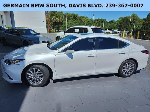2022 Lexus ES 350 Base
