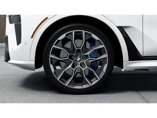 Alpine White 2027 BMW X7 xDrive40i