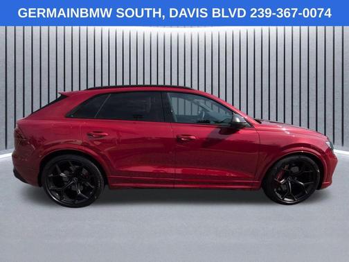 Chili Red Metallic 2025 Audi RS Q8 4.0T quattro