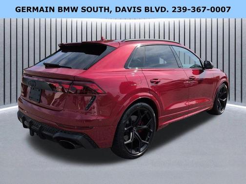 Chili Red Metallic 2025 Audi RS Q8 4.0T quattro