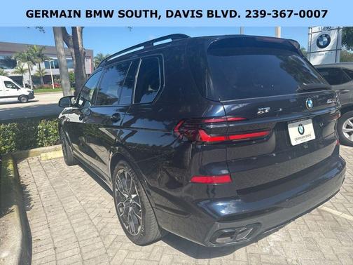 Carbon Black Metallic 2025 BMW X7 M60i