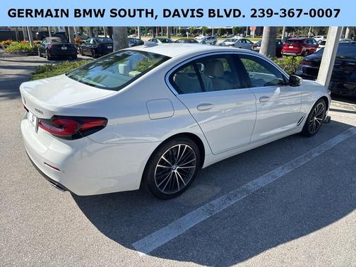 2022 BMW 530 i