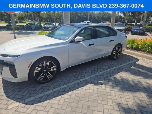 White Metallic 2025 BMW 760 760i xDrive
