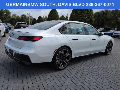 Mineral White Metallic 2025 BMW 760 760i xDrive