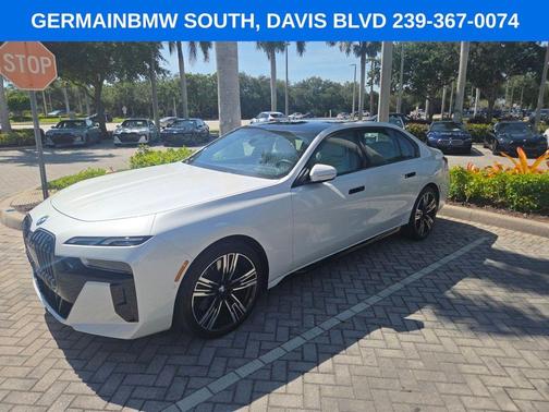White Metallic 2025 BMW 760 760i xDrive