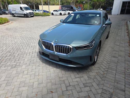 2024 BMW 530 i xDrive