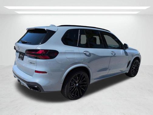 Gray 2026 BMW X5 xDrive40i