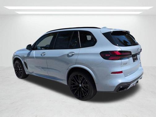 Gray 2026 BMW X5 xDrive40i