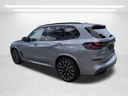 Gray Metallic 2026 BMW X5 xDrive40i