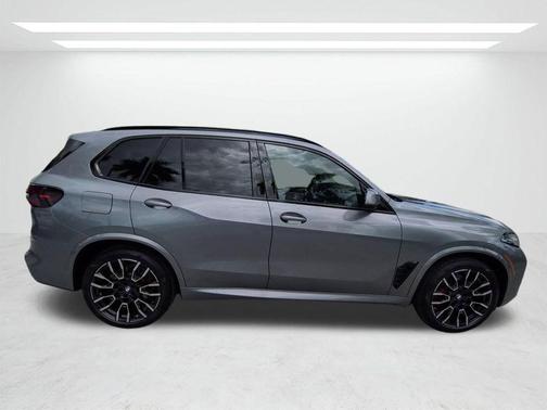 Gray Metallic 2026 BMW X5 xDrive40i