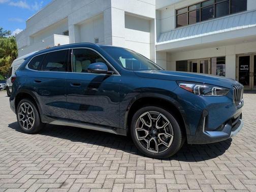 Night 2026 BMW X1 xDrive28i