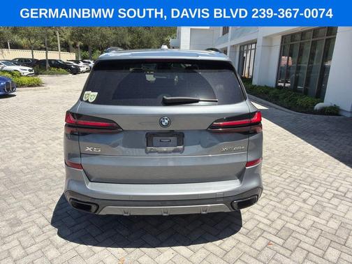 Skyscraper Gray Metallic 2024 BMW X5 PHEV xDrive50e