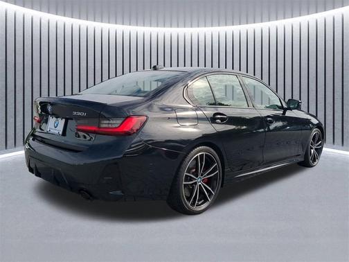 2023 BMW 330 i