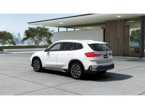 Alpine White 2027 BMW X1 xDrive28i
