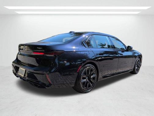 Carbon Black Metallic 2026 BMW 760 760i xDrive