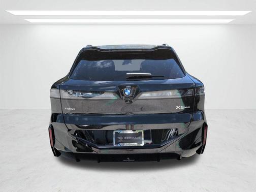 Black Sapphire Metallic 2027 BMW X5