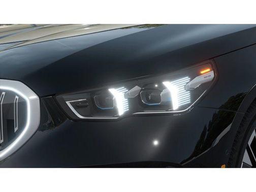 Black Sapphire Metallic 2027 BMW 530 i