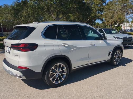 2026 BMW X5 sDrive40i