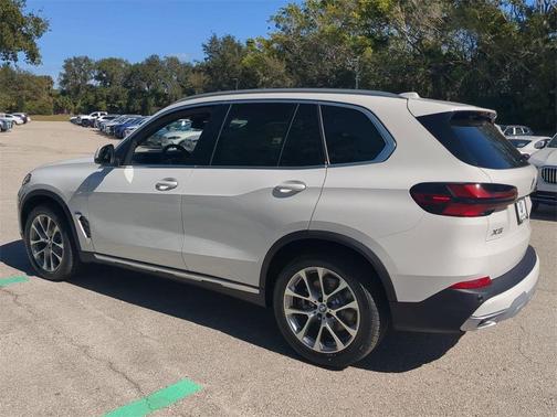 2026 BMW X5 sDrive40i