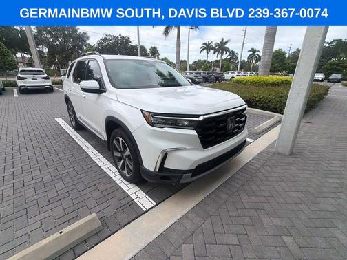 Platinum White Pearl 2025 Honda Pilot Touring