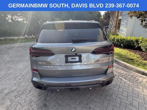 Gray Metallic 2024 BMW X5 sDrive40i