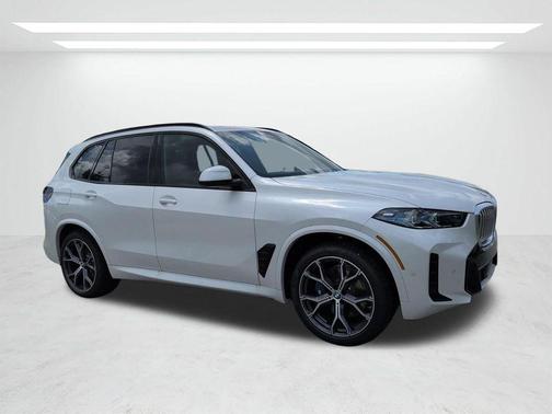 Mineral White Metallic 2026 BMW X5 xDrive40i