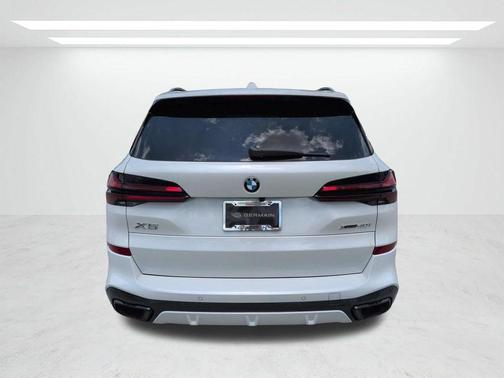 Mineral White Metallic 2026 BMW X5 xDrive40i