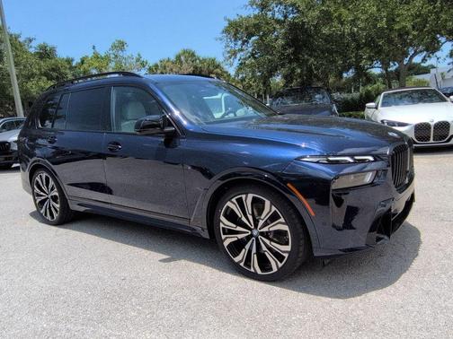 Tanzanite Blue II Metallic 2027 BMW X7 M60i