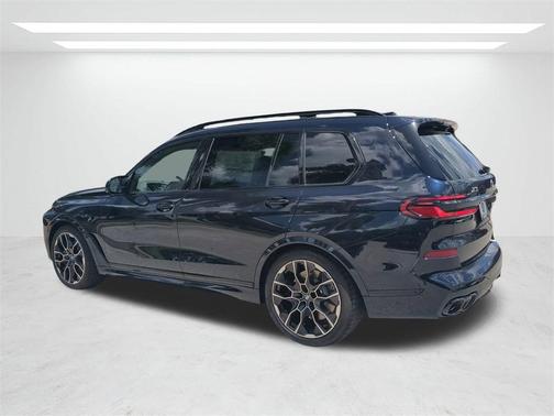 2026 BMW X7 M60i