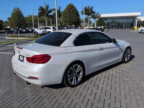 White Metallic 2018 BMW 440 i