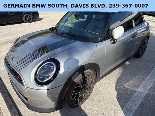 2025 MINI Hardtop ICONIC