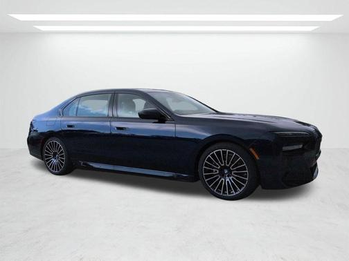 Tanzanite Blue II Metallic 2026 BMW i7 XDrive60