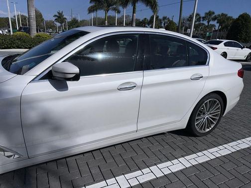 2017 BMW 530 i