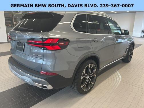 Gray Metallic 2025 BMW X5 sDrive40i