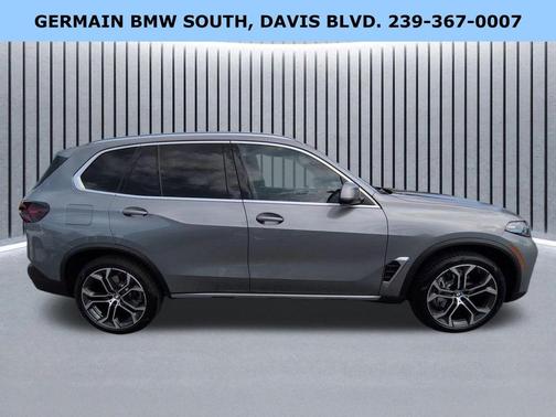 Gray Metallic 2025 BMW X5 sDrive40i