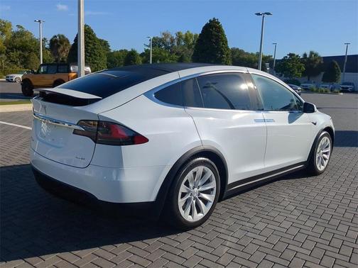 2018 Tesla Model X 