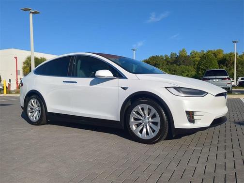 2018 Tesla Model X 