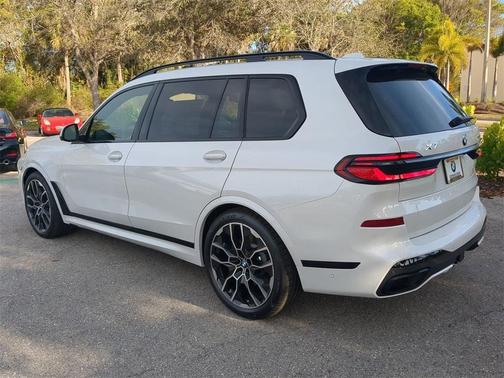 2026 BMW X7 xDrive40i