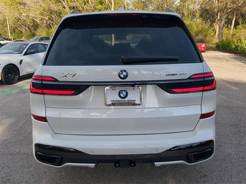 2026 BMW X7 xDrive40i