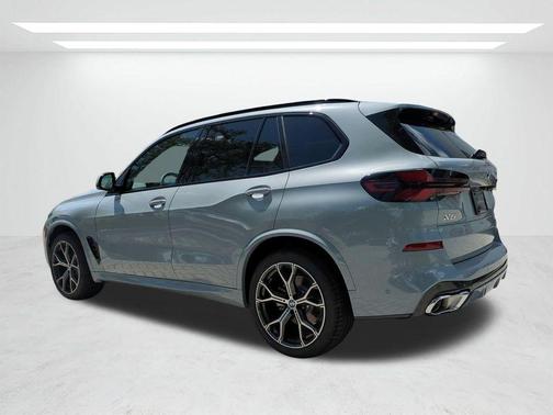 Gray Metallic 2026 BMW X5 xDrive40i