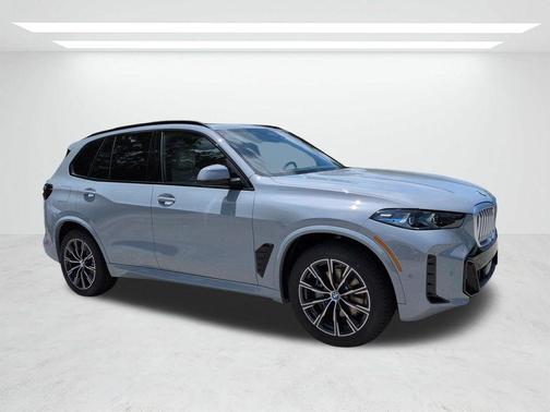 Gray Metallic 2026 BMW X5 sDrive40i