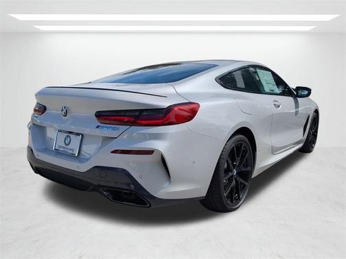 2025 BMW M850 i xDrive