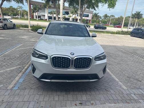 2023 BMW X4 xDrive30i