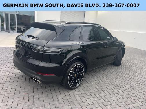 2023 Porsche Cayenne Platinum Edition
