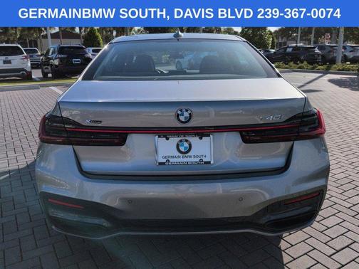 Donington Gray Metallic 2022 BMW 740 i xDrive