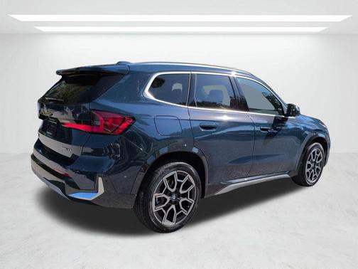 Night 2026 BMW X1 xDrive28i